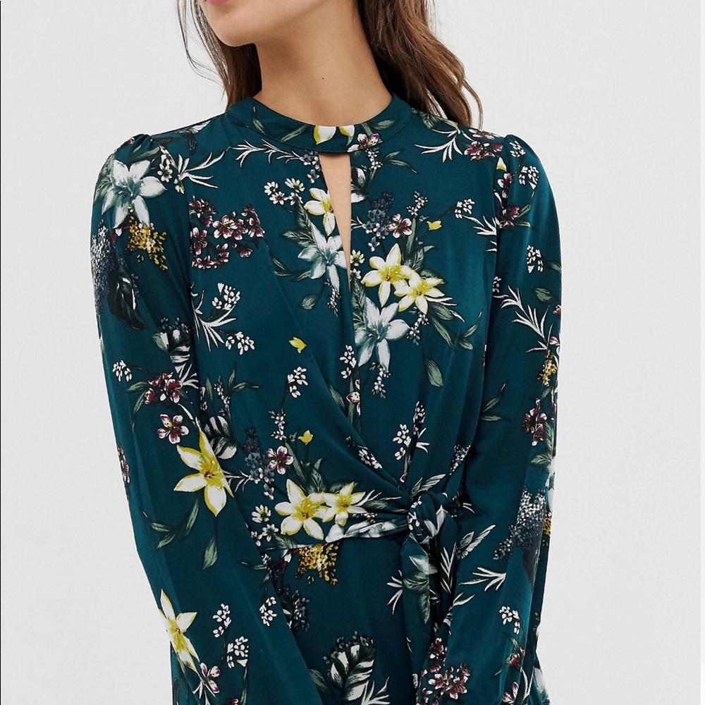 Oasis Midi Dress with Tie Side in Floral Print - Picture 3 of 4